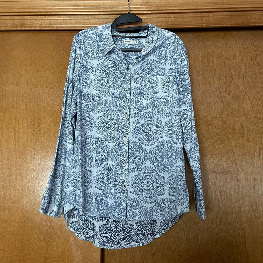 Ruff Hewn blue printed button up shirt size large
